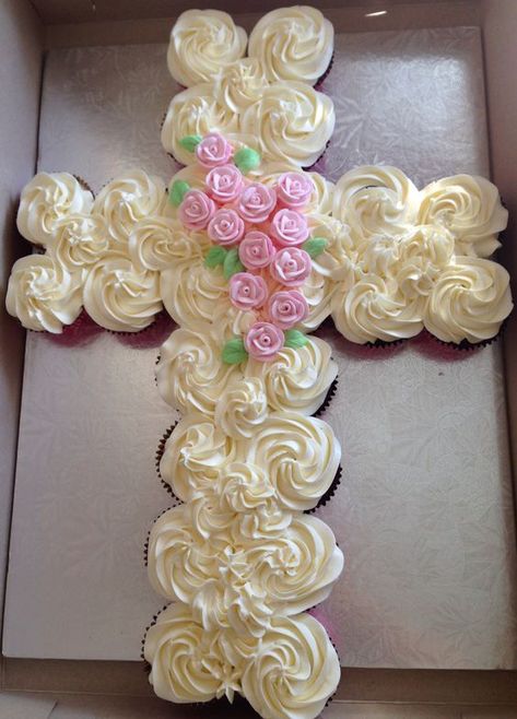 Cross Cupcake Cake Baptism Cupcakes, Cake Paris, Ideas Cupcakes, Pull Apart Cupcake Cake, Pull Apart Cake, Cake Pulls, Pull Apart Cupcakes, Cupcake Cake Designs, Girl Cupcakes