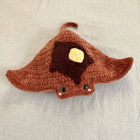 Mega “Sea Pancake” Ray: Syrup and Butter Instructions Crochet Manta Ray Pattern Free, Free Manta Ray Crochet Pattern, Manta Ray Crochet Pattern Free, Crochet Magikarp Hat Pattern Free, Crochet Pancake Stingray, Crochet Sting Ray Pattern Free, Crochet Ray, Crochet Manta Ray, Banana Slug Crochet Pattern