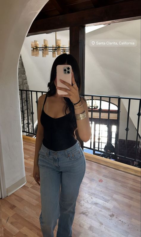 Small Body Outfits, Cute Night Out Outfits Casual, Classy 20 Year Old Outfits, Simple School Outfits Summer, Cute Outfits Going Out, Petite Latina Baddie, Outfit Ideas Summer Latina, Outfit Inspirations Latina, Latina Vibes Outfit