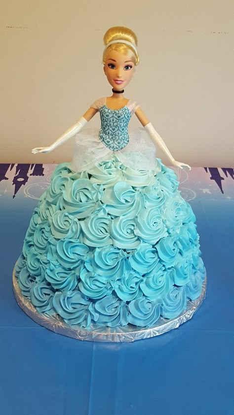 Birthday Cake With Barbie, Cake With Barbie, Cinderella Doll Cake, Cake Cinderella, Cinderella Cake Designs, Cinderella Birthday Cake, Doll Cake Designs, Toddler Birthday Cakes, Doll Birthday Cake