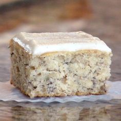 To Die For Banana Cake with Vanilla Bean Frosting. Start to finish, about an hour — and no mixer needed. Small Banana Cake Recipe, Banana Snack Cake, Berry Cakes, Snack Cake Recipe, Brown Bananas, Vanilla Bean Frosting, Banana Bread Cake, Cake Pumpkin, Cookie Christmas