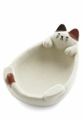 Clay Pinch Pots, Pottery Pinch Pot, Ceramic Pinch Pots, Clay Lesson, Kids Clay, Pinch Pot, Cat Dishes, Pinch Pots, Clay Animals