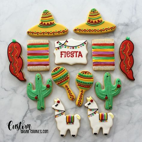 Fiesta Cookies Decorated, Fiesta Cookies, Mexican Cookies, Baptism Cookies, Mexican Birthday Parties, Mexican Birthday, Cookies Pastry, Baby Shower Woodland Theme, Decorated Sugar Cookies