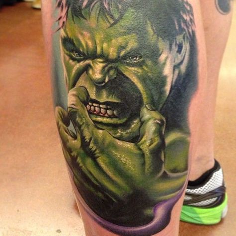 Extreme Tattoos, Gladiator Hulk, Hulk Tattoo, Tattoo Cartoon, Dc Tattoo, Skeleton Finger, Avengers Tattoo, Comic Tattoo, Hulk Comic