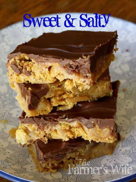 Better than a Special K Bar & I love Special K bars!   The Farmers Wife: Funky Frito Bars Funky Frito Fruckies, Frito Fruckies, Frito Recipe, Super Bowl Party Snacks, Chocolate And Peanut Butter, Delicious Treats, Eat Dessert First, Yummy Sweets, How Sweet Eats