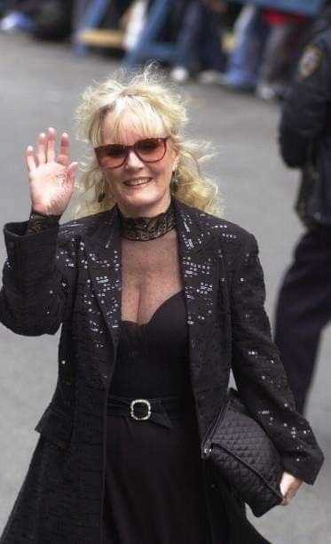 Petula Clark arrives at Marble Collegiate Church on Fifth Ave for the wedding of Liza Minnelli and David Gest. Petula Clark, Liza Minnelli, Style Icons, Marble, History, Quick Saves