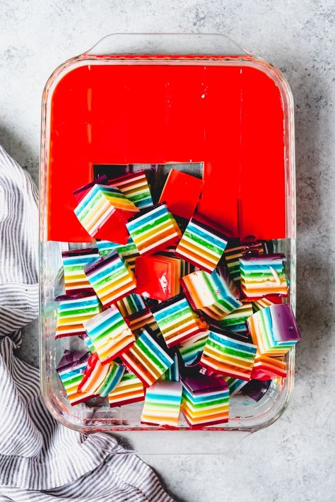 Jello Cubes, Black Cherry Jello, Finger Jello, Jello Jigglers, Rainbow Jello, Jello Flavors, Unicorn Food, Layered Jello, Mint Brownies