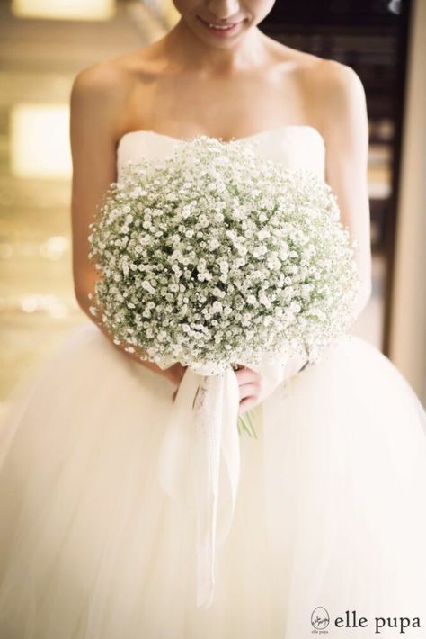 Breath Flowers, White Wedding Bouquets, Mod Wedding, Baby's Breath, Wedding Cake Designs, Bride Bouquets, Bridal Flowers, Flower Bouquet Wedding, Bridesmaid Bouquet