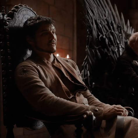 Obryen Martell, Dorne Aesthetic, Martell Game Of Thrones, Martell Aesthetic, Matt Smith Lily James, Pedro Pascal Gifs, Prince Oberyn, Zelda Au, Oberyn Martell