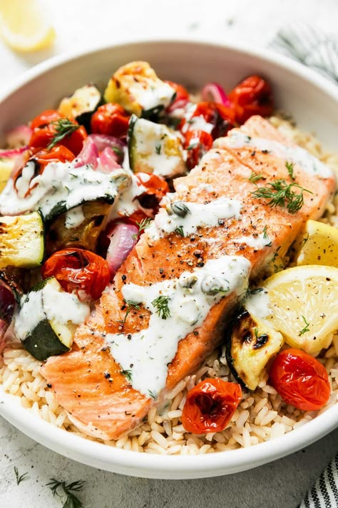 Veggie Sides For Salmon, Chi Recipes, Sheet Pan Salmon And Veggies, Summer Salmon Recipe, Dinner For Summer, Salmon Zucchini, Salmon And Vegetables, Salmon And Veggies, Sheet Pan Salmon