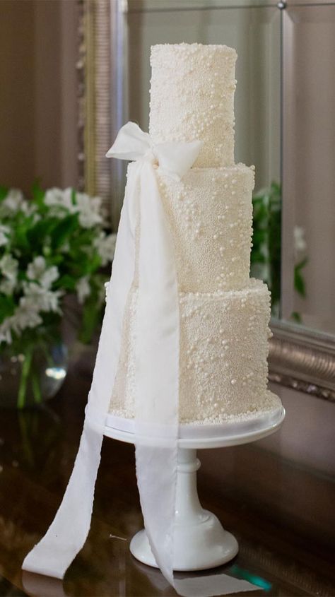 wedding cake, wedding cake designs, wedding cake ideas, wedding cake trends, simple wedding cake, elegant wedding Luxury Wedding Cake Unique, Wedding Anniversary Cake Ideas, 30th Wedding Anniversary Cake, 30th Anniversary Cake, Simple Anniversary Cakes, Anniversary Cake Ideas, Cake Designs Wedding, Wedding Cake Elegant, French Wedding Cakes