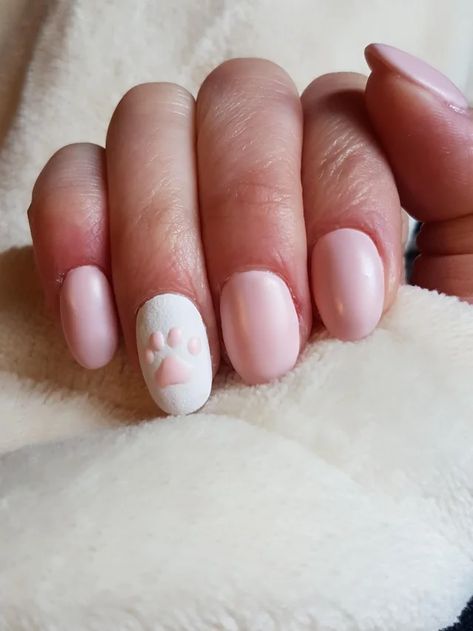 Light Pink Nails Birthday, Nails With Dog Paws, Paw Nails Designs, Dog Paw Nail Art, Puppy Nails Designs, Paw Print Nail Designs, Dog Nails Design, Paws Nails, Paw Print Nail Art