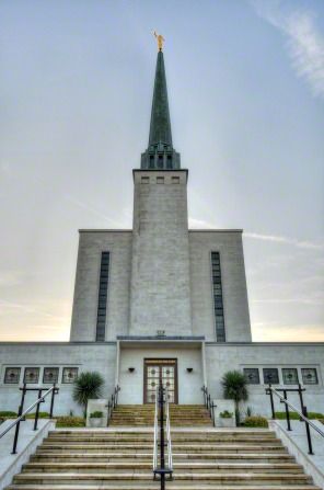 Lds Pictures, Angel Moroni, Lds Temple Pictures, Later Day Saints, Temple Lds, Mormon Temples, Temple Pictures, Mormon Temple, Lds Temple