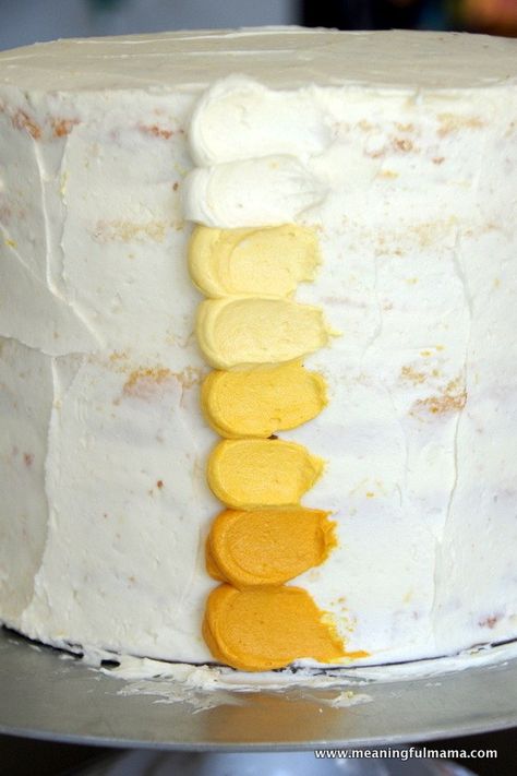 How To Ombre Cake Frosting, Ombre Cake Frosting, Ombre Cake Tutorial, Yellow Cakes Decoration, Hombre Cake, Normal Cake, Cake Disasters, Decorating Desserts, Sun Cake