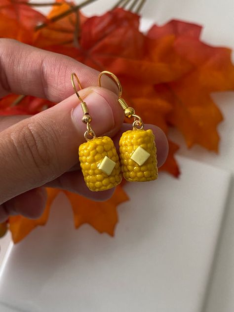 Polymer Clay Pie Earrings, Thanksgiving Clay Ideas, Silly Earrings, 3d Earrings, Apple Watch Bands Fashion, Diy Earrings Easy, Clay Inspo, Cute Colors, Polymer Earrings