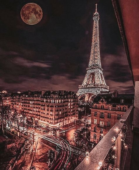 The city of Paris at night absolutely magnificent, rose gold lights! Credit: | Redbubble Paris Aesthetic Night, Rose Gold Pictures, Pink And Gold Wallpaper, Rose Gold Wallpaper Iphone, Gold And Black Wallpaper, Rose Gold Backgrounds, Rose Gold Aesthetic, Night In Paris, The Palace Of Versailles