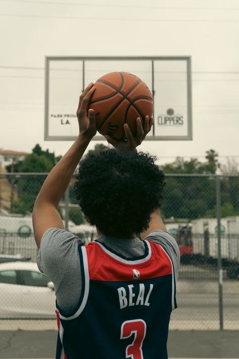 #basketball #photoshoot #aesthetic #nba #sports🏀 Pose With Basketball, Basketball Action Shots Photography, Retro Basketball Aesthetic, Outside Basketball Court Photoshoot, March Madness Photoshoot, Basketball Jersey Photoshoot Ideas, Street Basketball Aesthetic, Kids Basketball Photoshoot, Outdoor Basketball Photoshoot