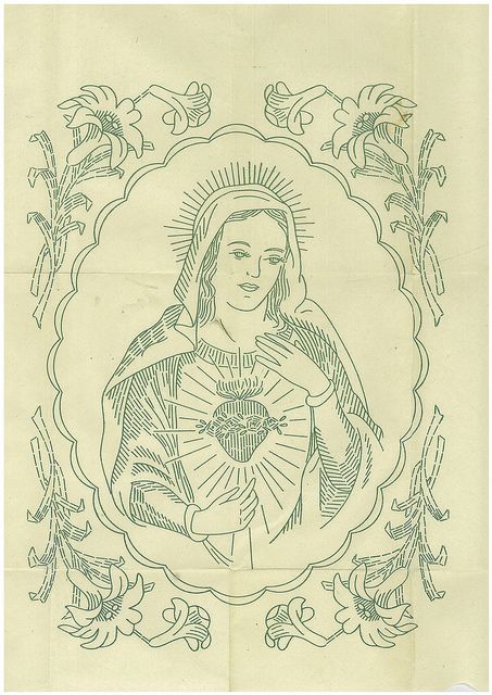 Virgin Mary Needlework pattern Vintage Embroidery Designs, Virgin Mary Embroidery, Mother Mary Coloring Page, Mother Mary Line Art, Virgin Mary Embroidery Pattern, Mother Mary Embroidery Pattern, Cross Stitch Virgin Mary, Religious Embroidery, Red And White Quilts