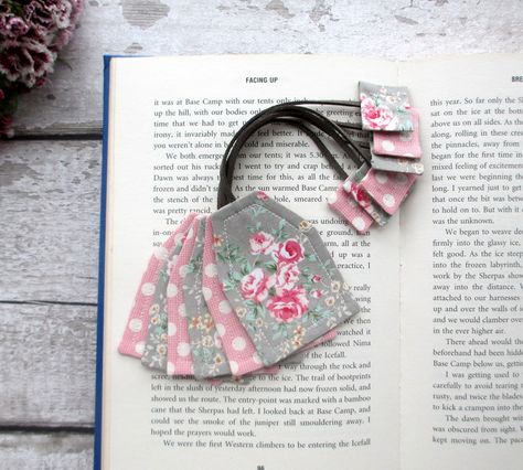 Tea Bag Bookmark, Secret Friend, Small Gift Ideas, Book Lover Gifts, Bookmark Ideas, Bookclub Gifts, Unique Bookmark, Tea Lovers Gift, Her Book