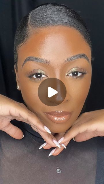 Kristen Green on Instagram: "I’m in love with this nude lip combo for dark skin tones🖤  Makeup used in video👇🏾   @maccosmeticsusa Lip liner shade chestnut  @buxomcosmetics Plumping Lipstick Shade Moscow mule  @nyxcosmetics THIS IS MILKY GLOSS MILKSHAKES milk the coco & salted caramel shake.   #lipcombo #darkskin #darkskinmakeup" Lip Combo For Dark Skin, Salted Caramel Shake, Caramel Shake, Nude Lip Combo, Nyx Lip Gloss, Plumping Lipstick, Nyx Lip, Lipstick Shade, Lip Combo