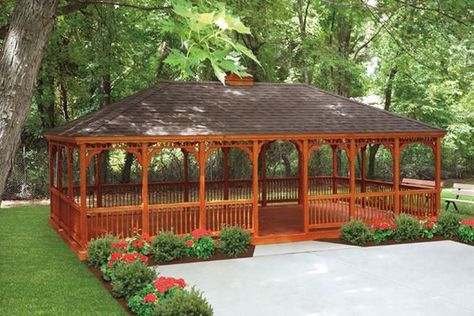 Garden Gazebos, Pallet Closet, Backyard Structures, Screened Gazebo, Gazebo Plans, Bar Sala, Wooden Gazebo, Building Business, Country Lane