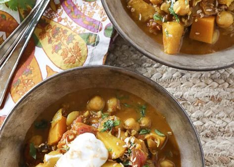 Recipe of the Day: Butternut Squash and Apple Curry 🍎🥘 Brown Sugar Butternut Squash, Apple Curry, Squash Curry, Curry Food, Monday Recipes, Vegetarian Stew, Butternut Squash Curry, Cooking Basmati Rice, Chickpea Curry