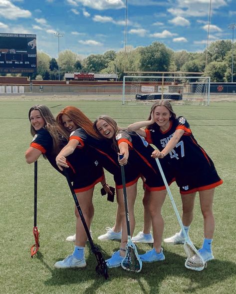 Lacrosse Team Pictures, Workouts Aesthetic, Preppy Lacrosse, Highschool Sports, Lacrosse Senior Pictures, Volleyball Team Pictures, Box Lacrosse, College Lacrosse, Lax Girls