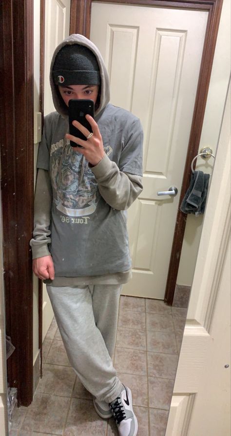 Jordan 1 smoke greys , mens streetwear Jordan 1 Grey Outfit Man, Grey Jordans Outfit Men, Grey Jordans Outfit, Camo Outfit Men, Air Jordan 1 Mid Grey, Dunks Outfit, Dark Grey Hoodie, Grey Jordans, Jordan Outfit