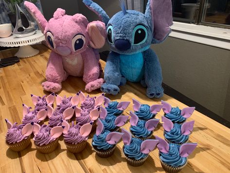 Custom made by me stitch and angel cupcakes! #liloandstitch #liloandstitchparty #angelandstitch #angandstitchcupcakes #stitchandangel #stitchandangelcupcakes Angel Stitch Party Theme, Stitch And Angel Themed Gender Reveal, Angel And Stitch Gender Reveal Cake, Lilo And Stitch Gender Reveal Theme, Stitch Angel Gender Reveal, Stitch And Angel Party Decorations, Stitch Or Angel Gender Reveal Ideas, Stitch Birthday Cupcakes, Stitch And Angel Cupcakes