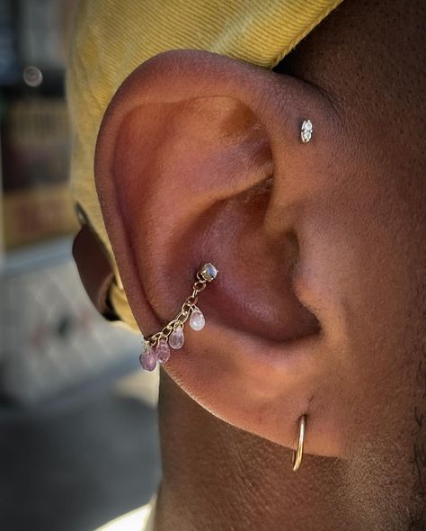 Fresh styling for Shay for his healed conch! Paired with the purple ombré Eudroa chain is a labradorite Ziana end from @anatometalinc The Eudroa sapphire chains by @sui.generis.gold are flyin ≈ Swipe to see the last iteration of this drop, available in-store🦋 Conch With Chain, Conch Chain, Conch Piercing, Purple Ombre, Ear Piercing, The Purple, Conch, Ear Piercings, Labradorite