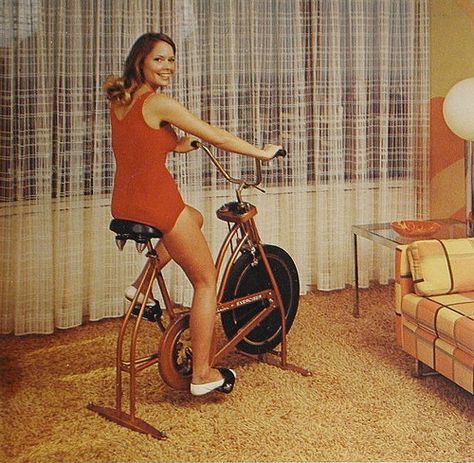 vintage exercise bike 1980s Pop Culture, Best Exercise Bike, Retro Fitness, 90s Memories, The Fall Guy, Elliptical Machine, Teased Hair, Fitness Magazine, Exercise Bike