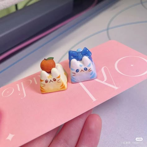 Polymer Clay Keycaps, Cute Keycaps, Polymer Clay Cat, Artisan Keycaps, Images Kawaii, Tanah Liat, Cute Food Drawings, Key Cap, Key Caps