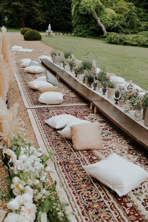 party decor / floor seating Boho Wedding Theme, British Wedding, Bohemian Garden, Picnic Wedding, Boho Party, Boho Chic Wedding, Floor Seating, Wedding Boho, Long Table