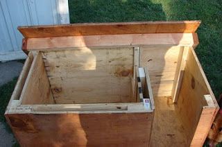 Winterized Dog House Double Dog House, Winter Dog House, Dog House Plan, Pallet Dog House, Dogs House, Insulated Dog House, Build A Dog House, Cold Weather Dogs, Puppy Obedience Training