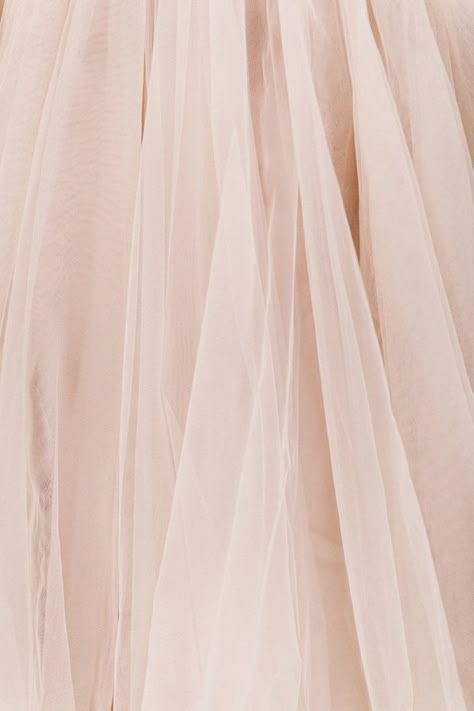 Pale Pink Tulle Softness Aesthetic, Romeo I Julia, Angelica Schuyler, Queenie Goldstein, Vans Girl, Goddess Of Love, 背景 シンプル, Beach Engagement, Basic Shower Curtain