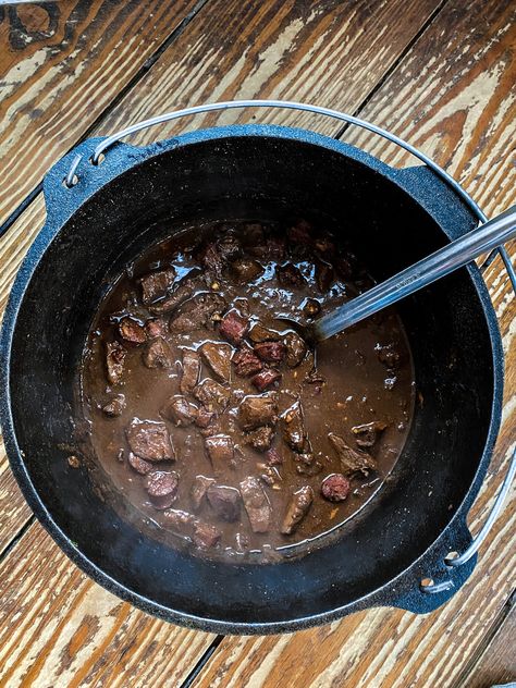 Deer Meat And Gravy, Deer Steak, Rice And Gravy, Steak And Rice, Deer Recipes, Louisiana Seafood, Cajun Food, Canned Mushrooms, Deer Meat