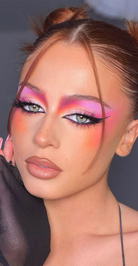 90s Neon Makeup Looks, Miami Vice Makeup, 2024 Makeup Trends, Pool Party Makeup, Neon Pink Makeup, Lisa Frank Makeup, 2023 Makeup Trends, 80s Makeup Trends, 90s Makeup Trends