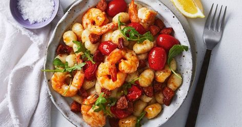 This flavour-filled medley of prawns and chorizo are served on a bed of gnocchi, much to the delight of everyone at the dinner table! Hurrah! Chorizo Gnocchi, Easy Prawn Recipes, Prawn Stir Fry, Chorizo Recipe, Chilli Prawns, Sandwich Fillers, Prawn Salad, Canned Seafood, Chorizo Recipes