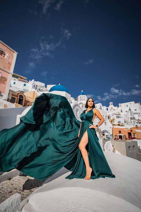 #santorini #santorinigreece #santoriniisland #santoriniphotography #santoriniphotographer #flyingdresssantorini #santoriniflyingdress #santoriniisland #ig_santorini #ig_greece #girls #redflyingdress #igtravel #travelphotography #travelgram #photographersofinstagram #photooftheday #reelsoftheday #photographyeveryday #girlsborntotravel #couplecreators #santorini🇬🇷 #santorinidress #santorini💙 #santorinigram #oiasantorini #reelsviral #oiavillage #reddress Train Photoshoot, Santorini Flying Dress, Long Train Dress, Infinity Gown, Fira Santorini, Santorini Photographer, Dress For Photoshoot, Flying Dress, Train Dress