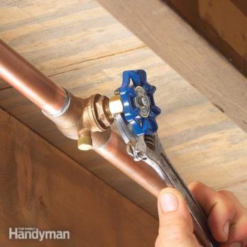 Home Repair: How to Replace the Main Shut Off Valve | The Family Handyman Saving Money Diy, Pex Tubing, Drain Cleaners, Leaky Faucet, Diy Plumbing, Plumbing Repair, Water Valves, Black Pipe, Drain Cleaner