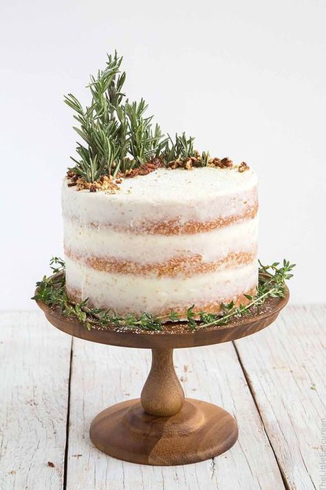 Naked Cake Recipes Rosemary Cake, Lemon Cake Filling, Nature Cake, Delta Breezes, Lemon Curd Filling, Lemon Rosemary, Chocolate Wedding Cake, Gateaux Cake