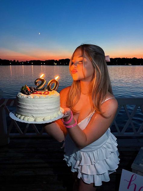 Birthday poses Birthday Cake Beach Photoshoot, Sunset Birthday Photoshoot, Beach Bday Photoshoot, Sweet16 Photoshoot, Birthday Beach Pictures, Beach Birthday Photoshoot, Birthday Poses, Lake Birthday, Sunset Beach Pictures