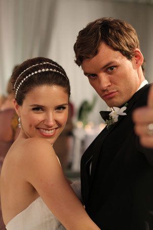 Brooke & Julian from One Tree Hill. All time favorite couple!! Julian One Tree Hill, Brooke And Julian, One Tree Hill Brooke, Julian Baker, Austin Nichols, One Tree Hill Cast, One Tree Hill Quotes, Peyton Sawyer, Brooke Davis