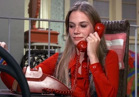 60s & 70s ♡ on Instagram: “Peggy Lipton as Julie Barnes in the first season of ‘The Mod Squad’ (1968) 🍒” Julie Barnes, The Mod Squad, Talking On Phone, Peggy Lipton, Rachel Welch, Tommy James, 70s Girl, Stephanie Beatriz, Julie Christie