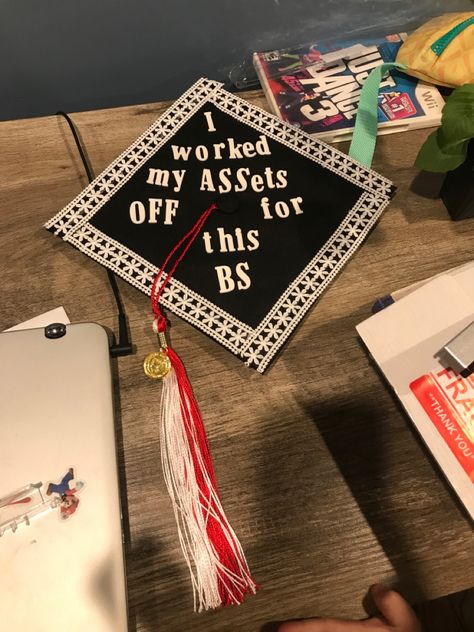 Finance Graduation Cap Ideas, College Graduation Cap Ideas Accounting, Accounting Student Graduation Pictures, Accounting Major Graduation Pictures, Graduation Cap Business Major, Accountant Graduation Pictures, Accountant Graduation Cap, Accountant Graduation Party, Business Management Graduation Cap