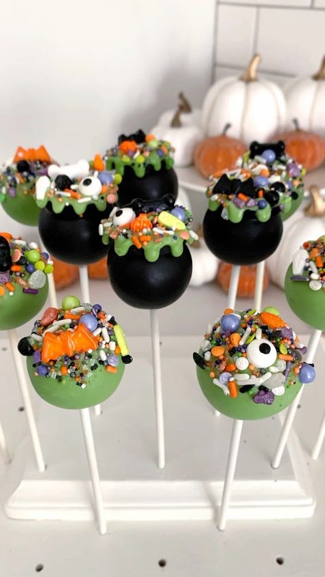 Learn to make the cutest little Spooky Cauldron & Witch’s Brew cake pops for Halloween. For more info, comment WITCH, then check your… | Instagram Cauldron Witch, Cauldron Cake, Spooky Cake, Halloween Cake Pops, Cake Pop Decorating, Halloween Baking, Hello Kitty Halloween, Witches Brew, Halloween Cakes