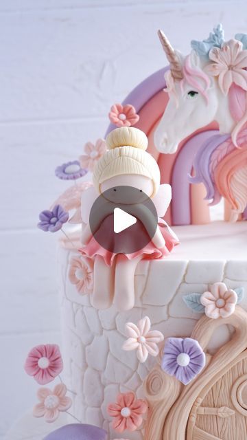 Fairy Fondant Topper, Fondant Fairy Cake Topper, Wafer Paper Wings, Fondant Fairy Tutorial, Unicorn Fondant Tutorial, Ballerina Cake Ideas, Fondant People Tutorial, Fairy Cake Ideas, Unicorn Cake Tutorial