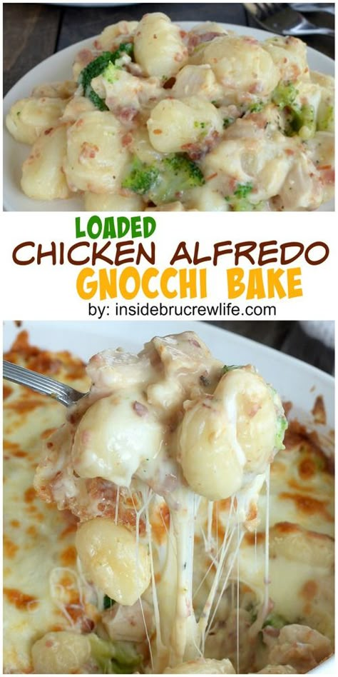 An amazing and delicious combination of chicken alfredo, cheese, and bacon makes this dinner recipe disappear in a hurry! Alfredo Gnocchi Bake, Chicken Alfredo Gnocchi, Alfredo Gnocchi, Oven Dinners, Gnocchi Bake, Loaded Chicken, Supper Tonight, Resep Pasta, Baked Gnocchi