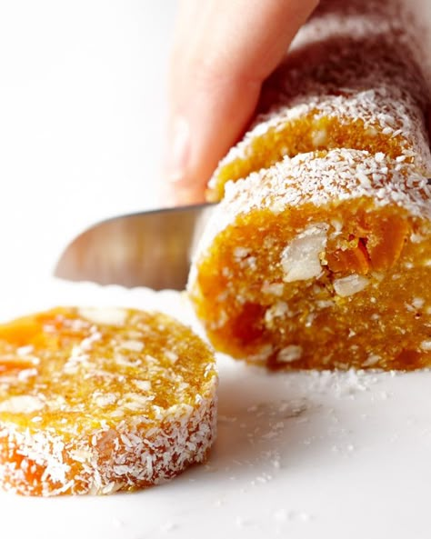 Apricot Delight | Lush Loves Apricot Delight, Apricot Recipes, Raw Desserts, Dried Apricots, Thermomix Recipes, Vegan Sweets, Raw Food, Healthy Sweets, Baklava