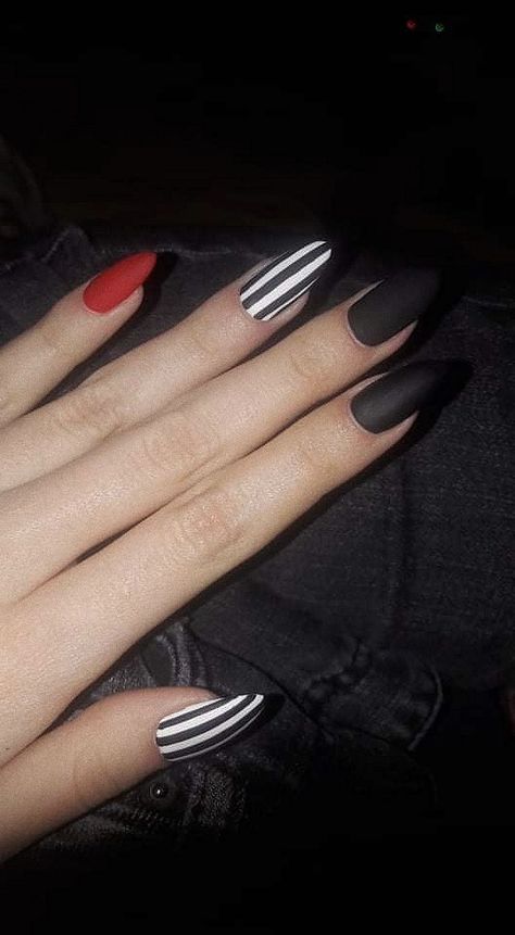 Black And Red Tipped Nails, Stripey Nail Ideas, Black And White Nails Stripes, Black Red White Nails Design, Red White Stripe Nails, Red And White Striped Nails, Black And White Stripe Nails, Black Red White Nails, Black White And Red Nails